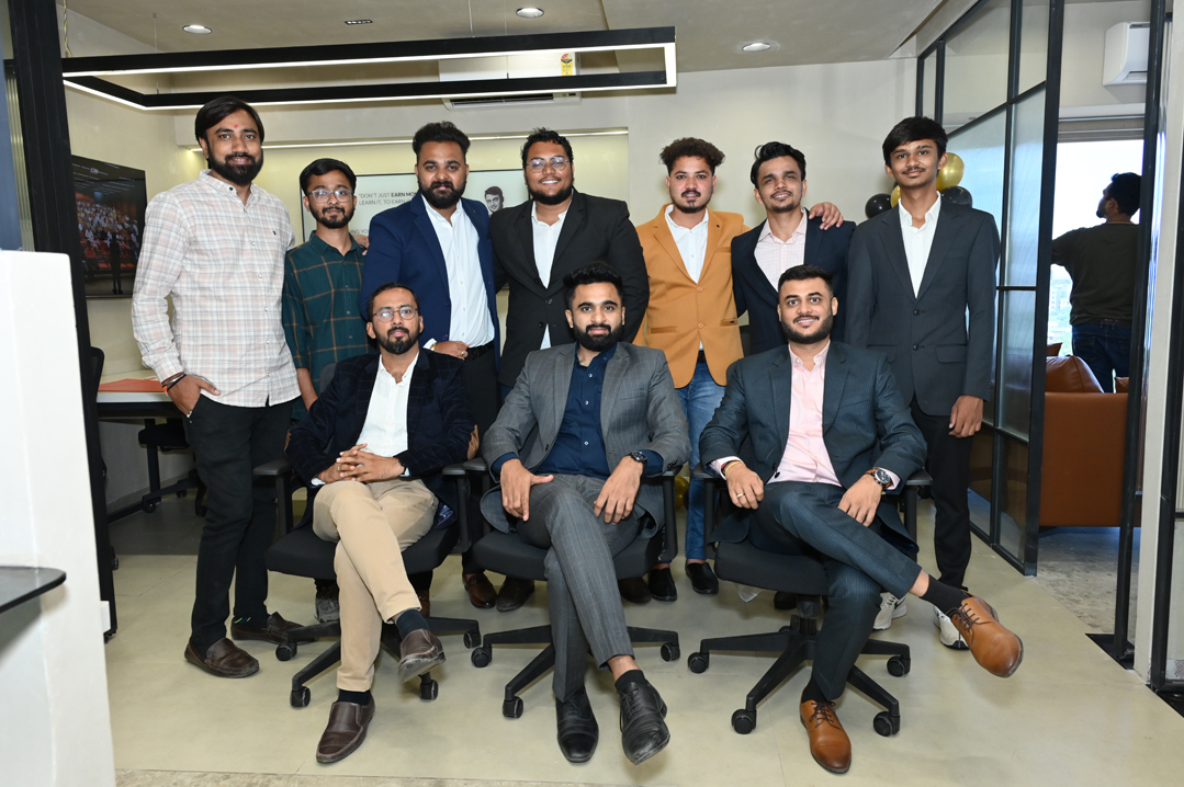 Vanijya Financial Services, 1105, Binori Square-1, ISCON-Ambli Road, Ahmedabad